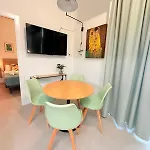 Travel Habitat Oceanografic Valencie