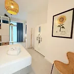 Travel Habitat Oceanografic Apartmán *